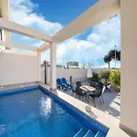 Comfortable With A Private Pool Villa