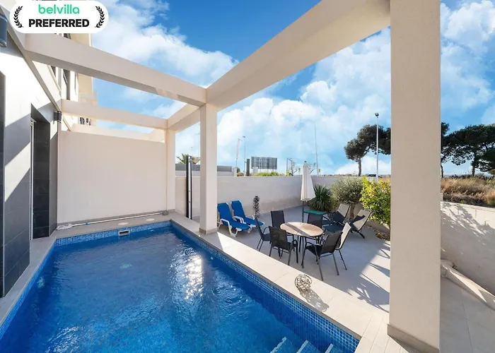 Comfortable With A Private Pool * 格兰阿利坎特