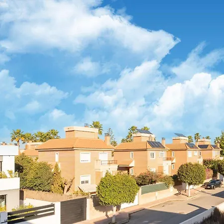 ヴィラ Comfortable With A Private Pool グラン・アラカント