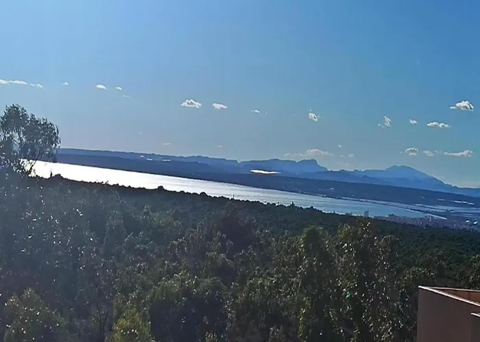 Comfortable With A Private Pool וילה