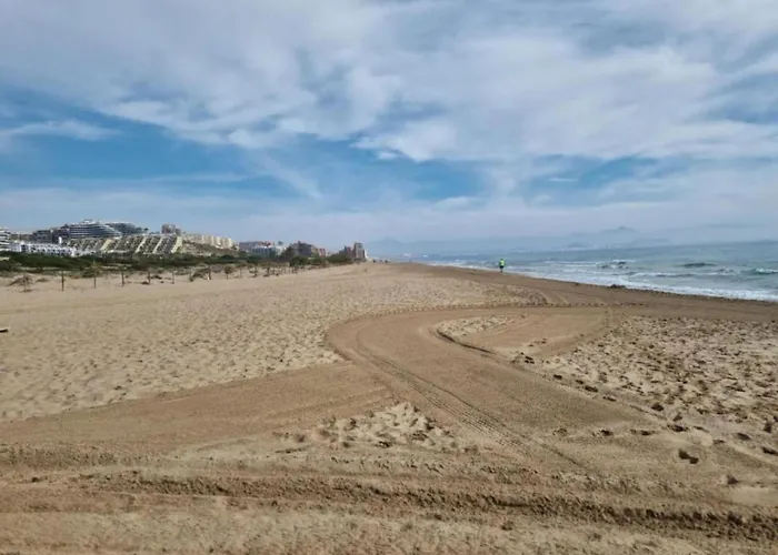 Comfortable With A Private Pool *